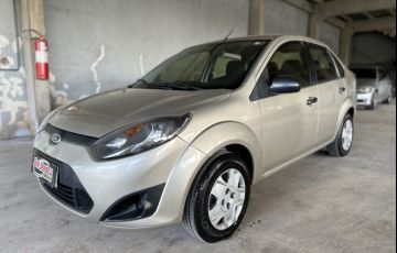 Ford Fiesta Sedan 1.0