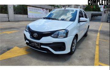 Toyota Etios 1.5 X Plus Sedan 16V Flex 4p Manual