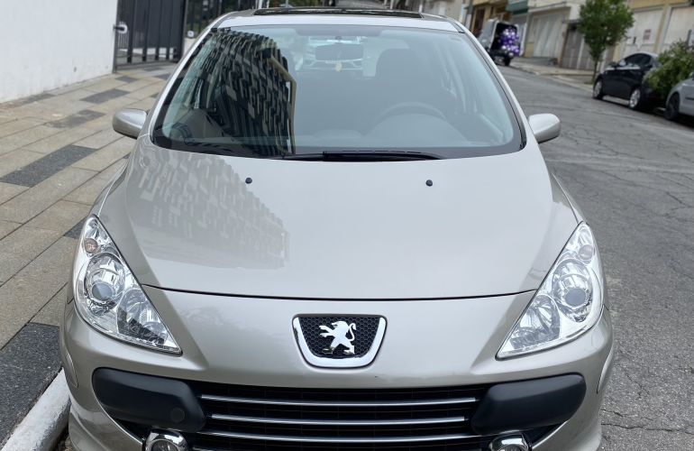 Peugeot 307 Hatch. Presence Pack 1.6 16V (flex) - Foto #1