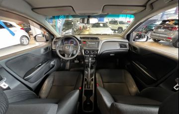 Honda City 1.5 DX 16v - Foto #6