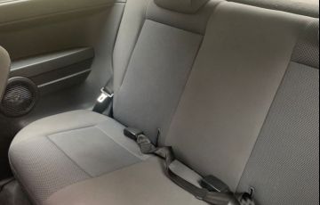 Volkswagen Fox Plus 1.0 8V (Flex) 2p - Foto #4