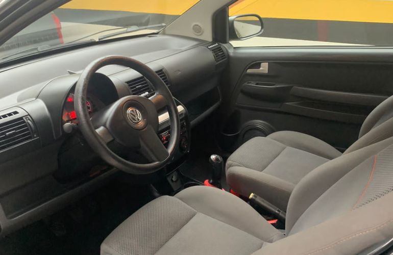 Volkswagen Fox Plus 1.0 8V (Flex) 2p - Foto #6
