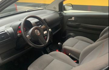 Volkswagen Fox Plus 1.0 8V (Flex) 2p - Foto #6