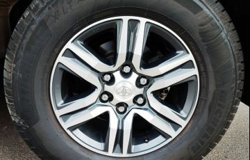 Toyota SW4 2.7 SR 4x2 (Aut) (Flex) - Foto #3