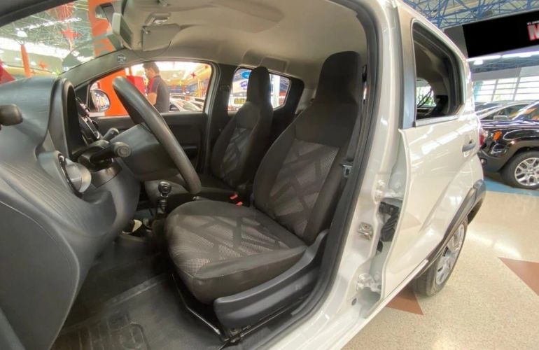 Fiat Mobi 1.0 8V Evo Like - Foto #6