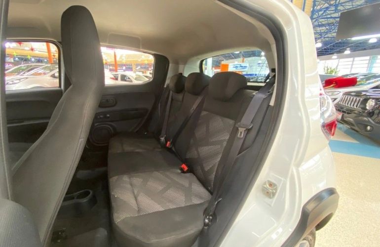 Fiat Mobi 1.0 8V Evo Like - Foto #7