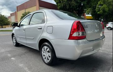 Toyota Etios Sedan XS 1.5 (Flex) (Aut) - Foto #5