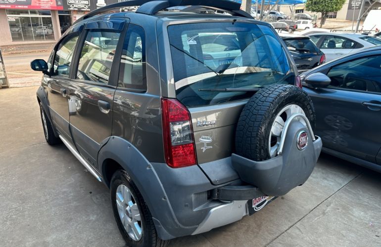 Fiat Idea Adventure 1.8 (Flex) - Foto #4