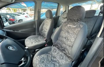 Fiat Idea Adventure 1.8 (Flex) - Foto #6