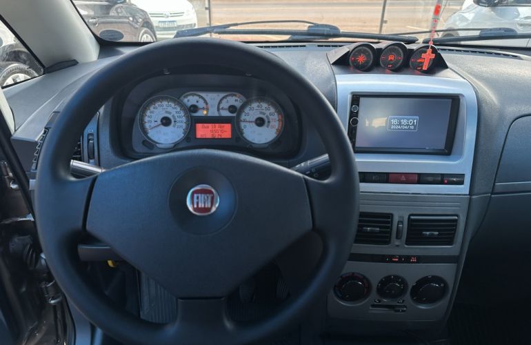 Fiat Idea Adventure 1.8 (Flex) - Foto #7