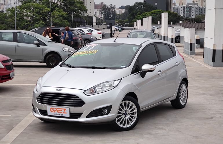 Ford Fiesta 1.6 Titanium Hatch 16v - Foto #1