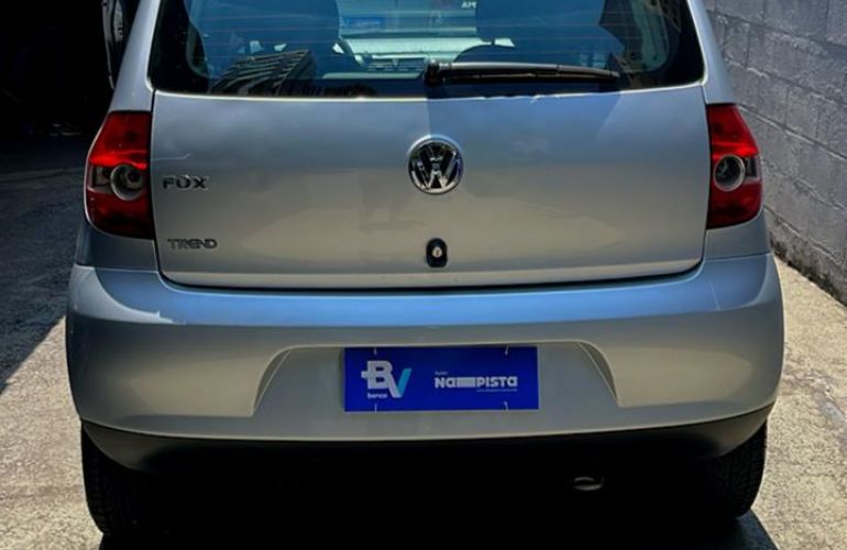 Volkswagen Fox 1.0 8V (Flex) 4p - Foto #2