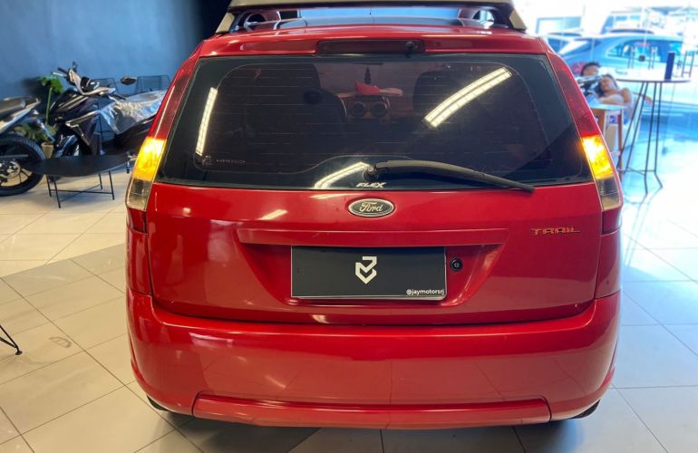 Ford Fiesta 1.6 MPi Trail Hatch 8V Flex 4p Manual - Foto #6