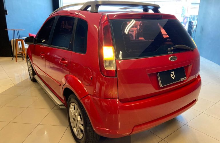 Ford Fiesta 1.6 MPi Trail Hatch 8V Flex 4p Manual - Foto #7