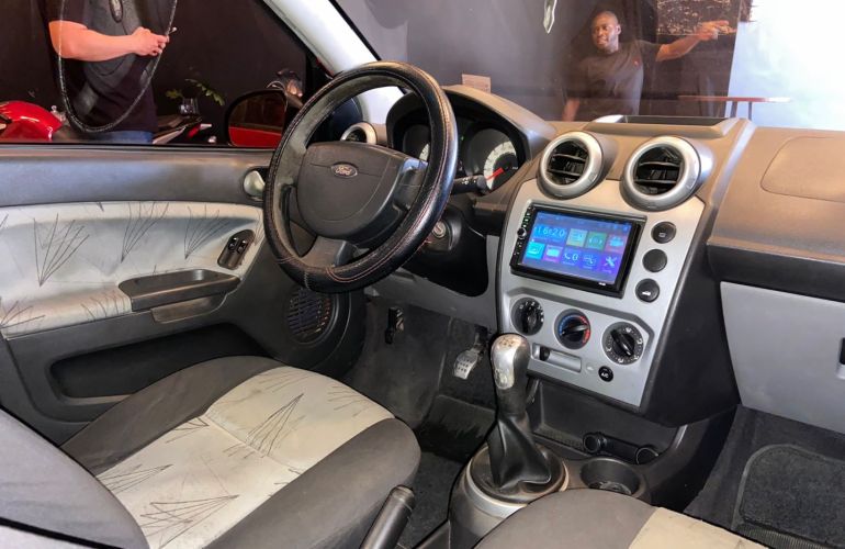 Ford Fiesta 1.6 MPi Trail Hatch 8V Flex 4p Manual - Foto #10