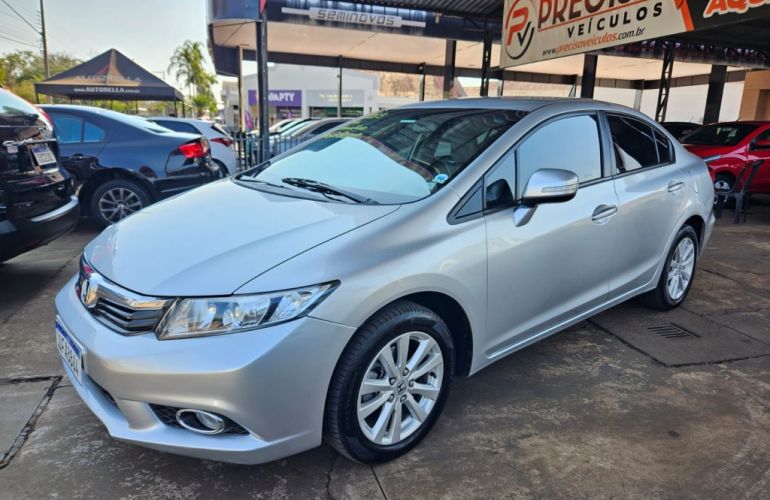 Honda New Civic LXL 1.8 16V (Couro) (Aut) (Flex) - Foto #1