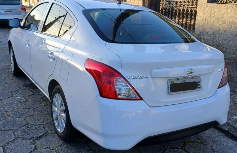 Nissan Versa 1.6 16V SV - Foto #10