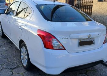 Nissan Versa 1.6 16V SV - Foto #10