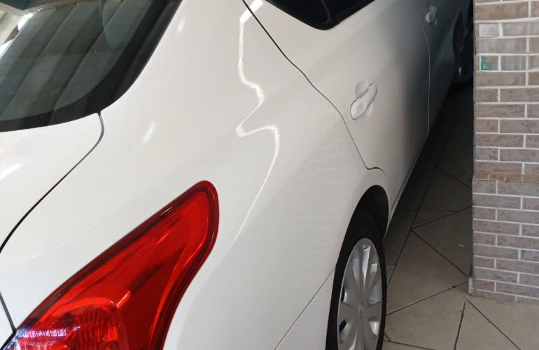 Nissan Versa 1.6 16V SV - Foto #2