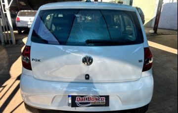 Volkswagen Fox Plus 1.6 8V - Foto #4