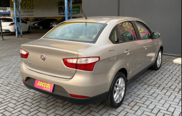 Fiat Grand Siena Essence 1.6 16V Dualogic (Flex) - Foto #9