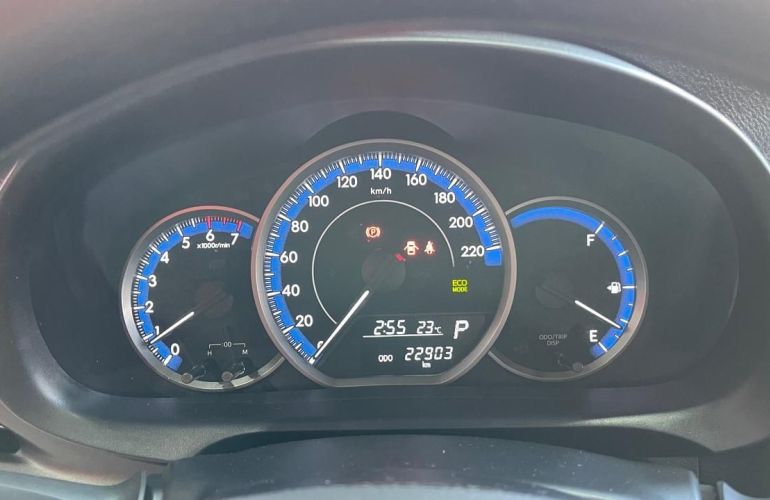 Toyota Yaris 1.5 Xl - Foto #5