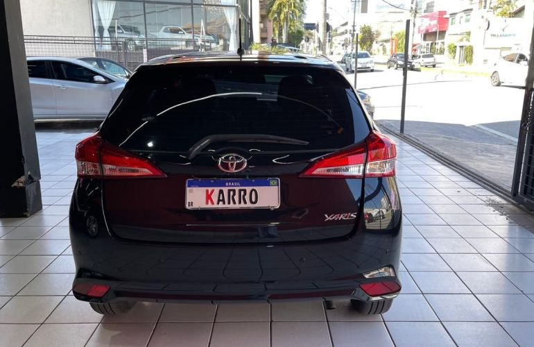 Toyota Yaris 1.5 Xl - Foto #10