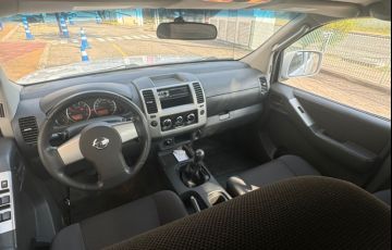 Nissan Frontier 2.5 TD CD S 4x4 - Foto #2