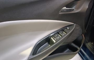 Chevrolet Onix 1.0 Turbo Plus Premier - Foto #10