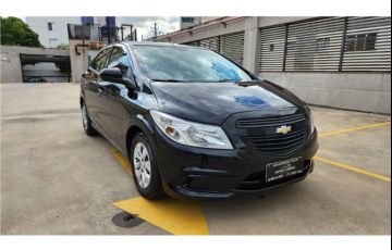 Chevrolet Onix 1.0 MPFi Joy 8V Flex 4p Manual - Foto #2