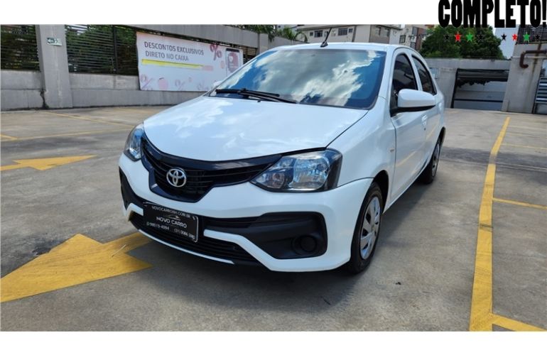 Toyota Etios 1.5 X Plus Sedan 16V Flex 4p Manual - Foto #1