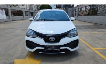 Toyota Etios 1.5 X Plus Sedan 16V Flex 4p Manual - Foto #5