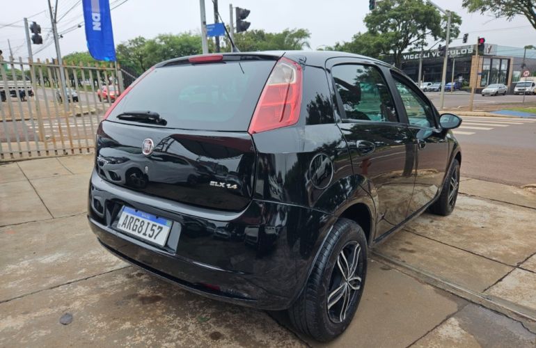 Fiat Punto 1.4 (Flex) - Foto #7