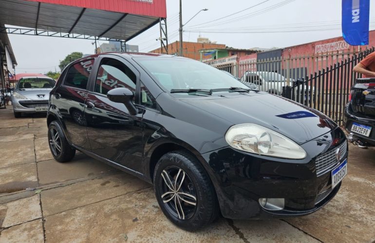 Fiat Punto 1.4 (Flex) - Foto #8