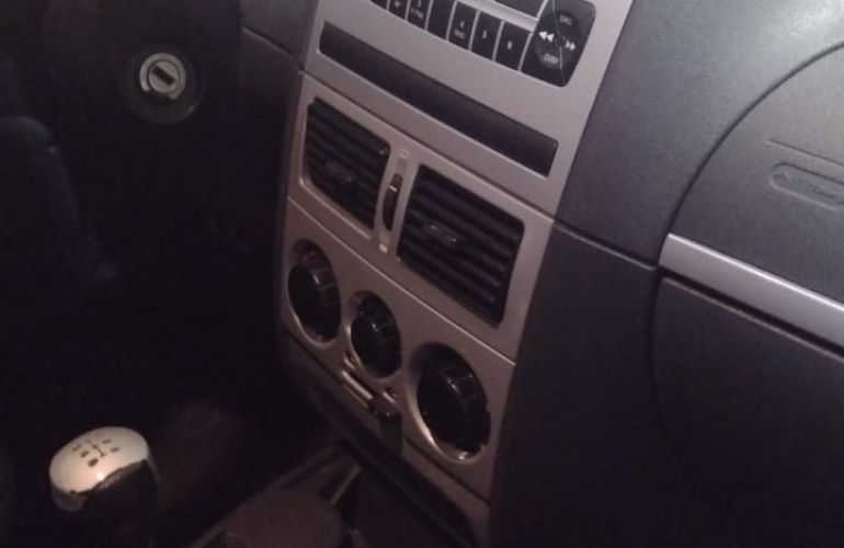 Fiat Palio ELX 1.4 (Flex) - Foto #3