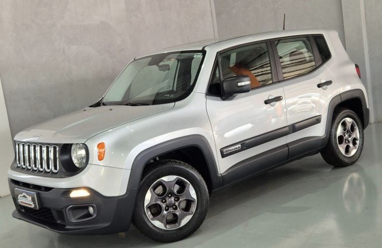 Jeep Renegade 1.8 Sport - Foto #3