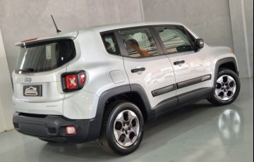 Jeep Renegade 1.8 Sport - Foto #4