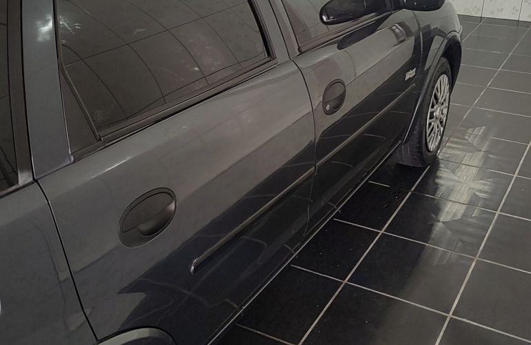 Chevrolet Corsa Hatch Maxx 1.0 (Flex) - Foto #2