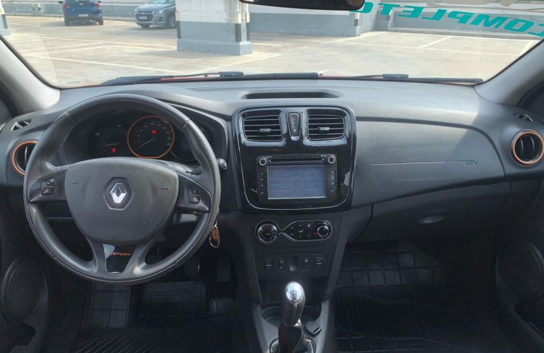 Renault Sandero 1.6 Stepway 8v - Foto #9