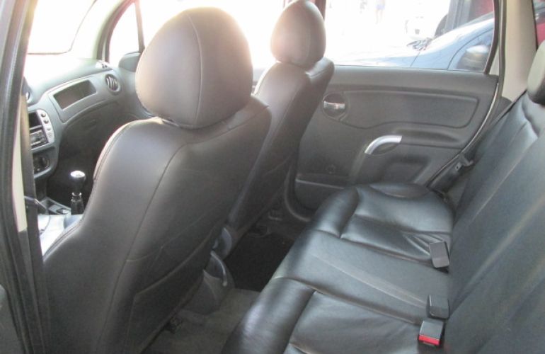Citroën C3 GLX 1.4 8V (flex) - Foto #2