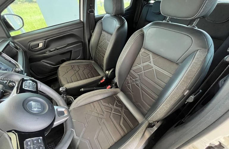 Fiat Strada 1.3 Cabine Dupla Volcano - Foto #7