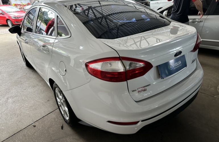 Ford New Fiesta Sedan 1.6 SE PowerShift (Flex) - Foto #5