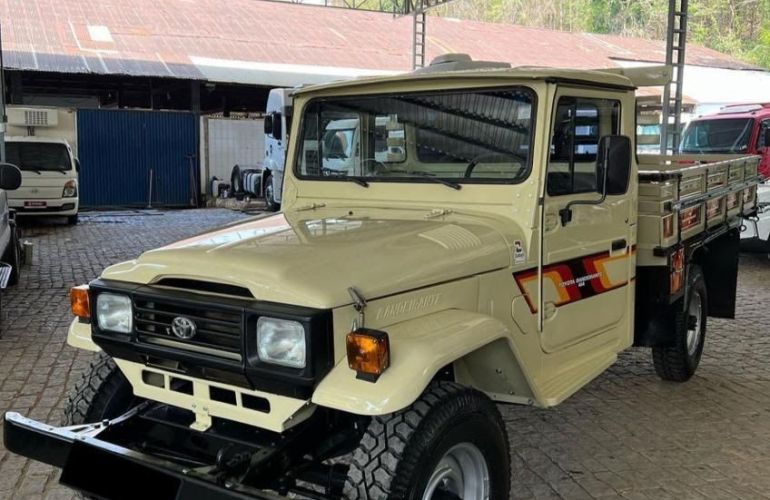 Toyota Bandeirante Picape OJ55LPBL3 4x4 4.0 (cab. simples) - Foto #2