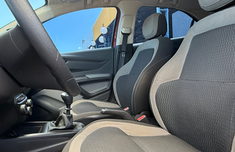 Chevrolet Onix 1.0 LT - Foto #6