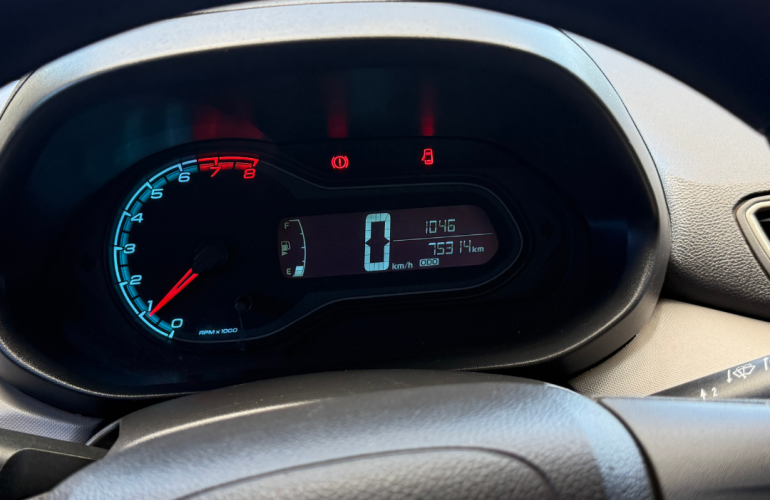 Chevrolet Onix 1.0 LT - Foto #10