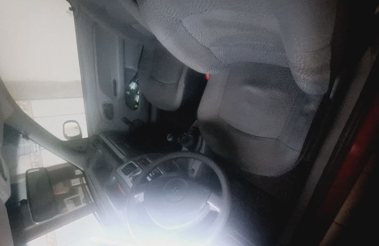 Renault Clio 1.0 16V (flex) 2p - Foto #3