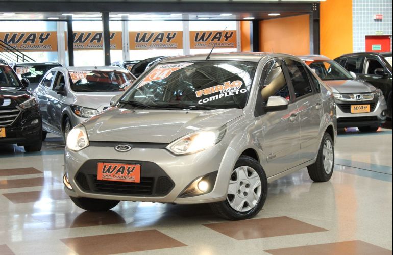 Ford Fiesta 1.6 Rocam Sedan 8v - Foto #1