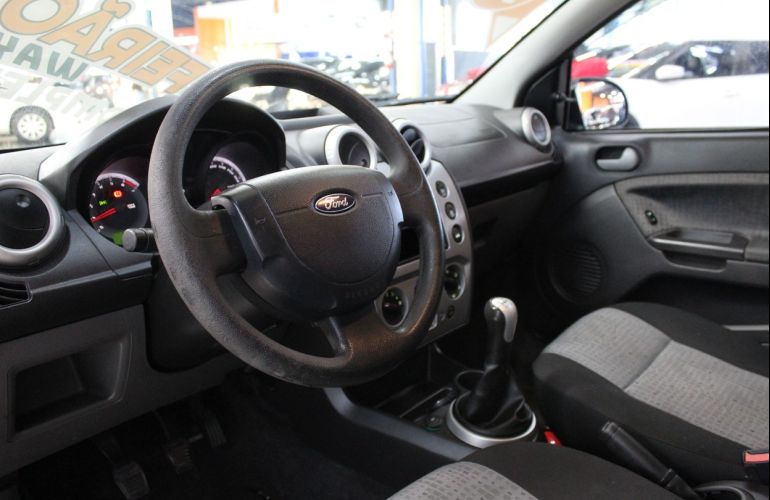 Ford Fiesta 1.6 Rocam Sedan 8v - Foto #3