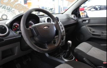 Ford Fiesta 1.6 Rocam Sedan 8v - Foto #3