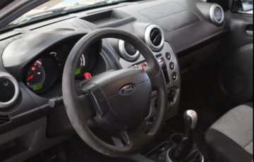Ford Fiesta 1.6 Rocam Sedan 8v - Foto #4